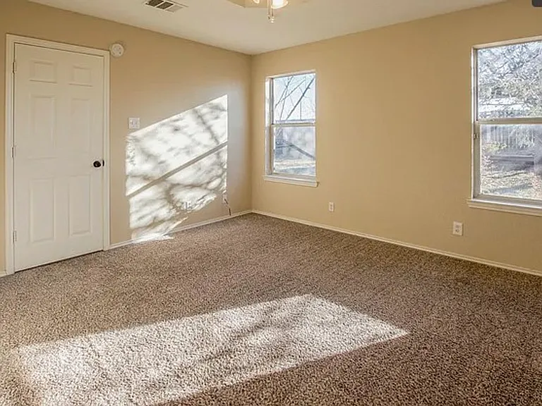 4510 Hondo Dr — Photo 11
