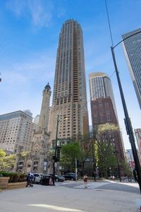 800 N Michigan Ave APT 5001, Chicago, IL, 60611