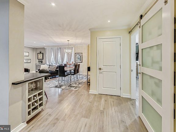3rd image of 3245 Rio Dr APT 211