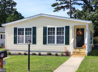 40 Dogwood Ln, Mays Landing, NJ 08330