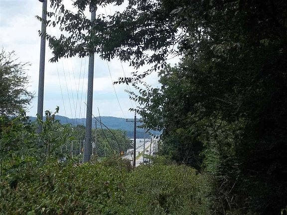 2nd image of Hillwood Dr