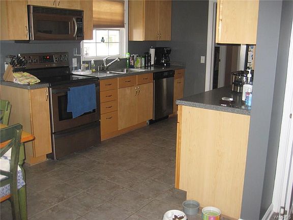 5th image of 55 Snug Haven Ct