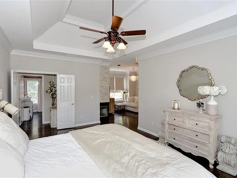 310 Windsor Gate Cv — Photo 39