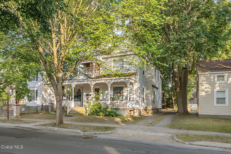 2nd image of 8 Sherman Avenue