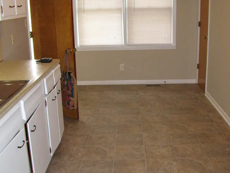 531 Eddie Ln — Photo 6