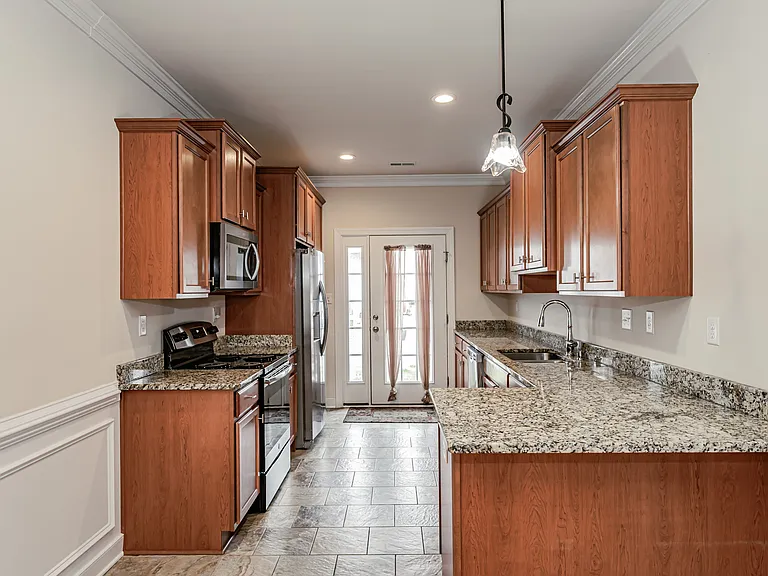 7380 Pebble Lake Dr — Photo 10