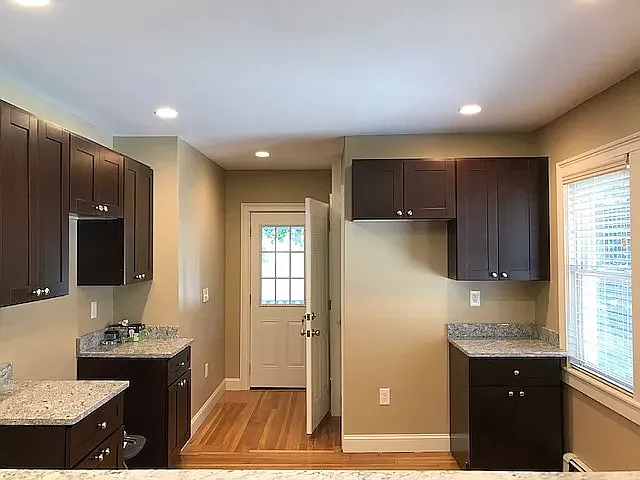 2 bed, 1100 sqft, $2,700 — Photo 4