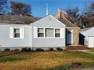 225 Hopper St, Westbury, NY 11590
