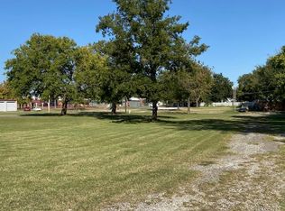 405 S Main St, Noble, OK 73068