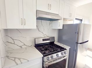 3910 E 11th St APT 8, Long Beach, CA 90804