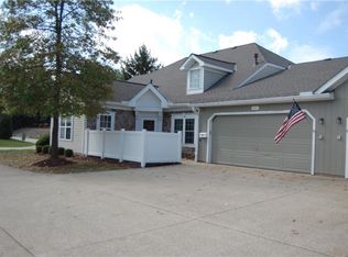 8277 Cyrus Ln, Northfield, OH