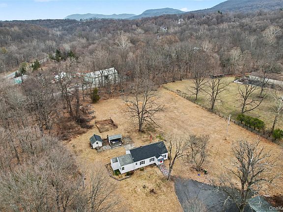 2nd image of 11 Boulder Drive
