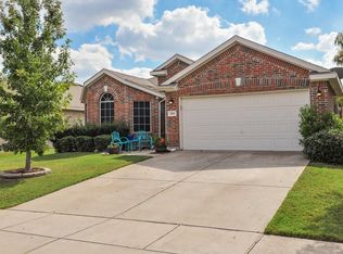 204 Stampede St, Waxahachie, TX 75165