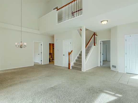 b Living Room 2 (2).jpg