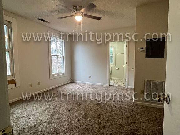 5th image of 809 Edgefield St #B