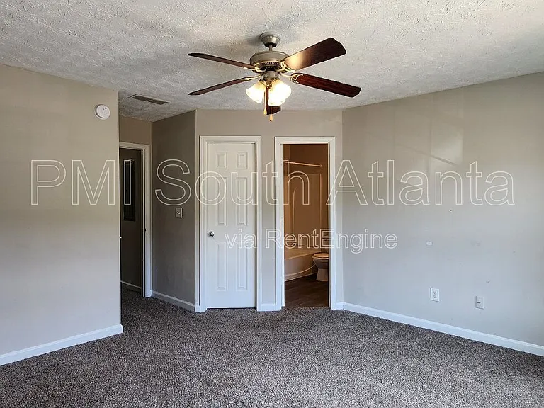 1749 Carrington Dr — Photo 18