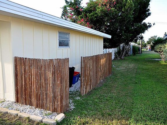 5th image of 2457 Breakwater Cir