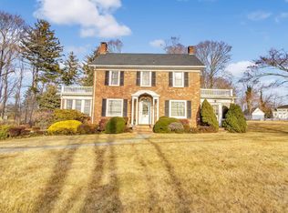 280 Wickham Avenue, Mattituck, NY 11952