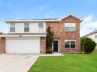 313 Spurlock Dr, Krum, TX 76249