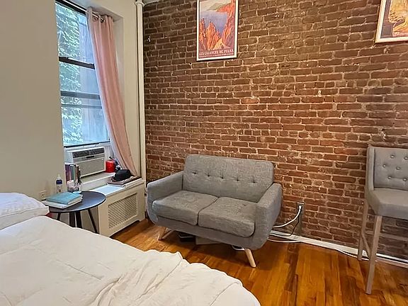 5th image of 125 Sullivan St #19