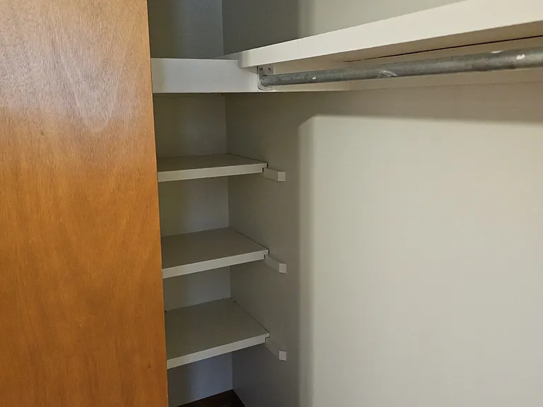 Alcove has shelves