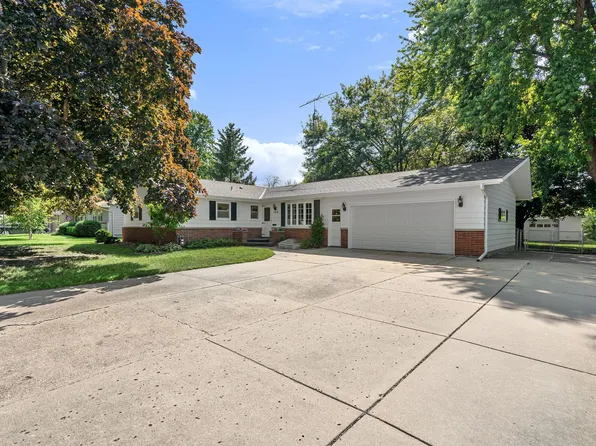 1414 Lincoln Ave S, Owatonna, MN 55060