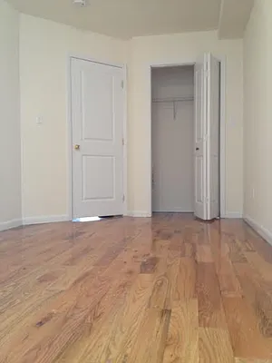 Rented by Full Time Management | media 56