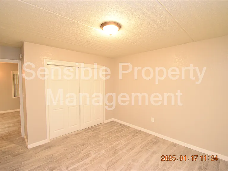 306 Danube Ave #2 — Photo 14