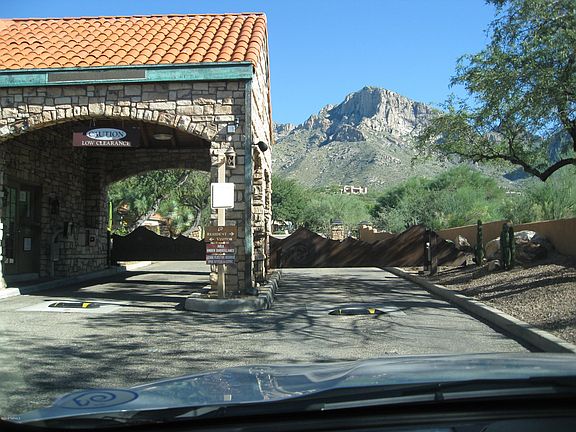 3rd image of 1430 E Desert Starling Ln N