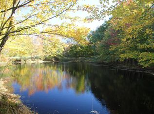 102 Elmhurst Blvd, Roaring Brook Township, PA 18444