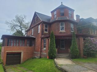 513 15th St, Franklin, PA 16323