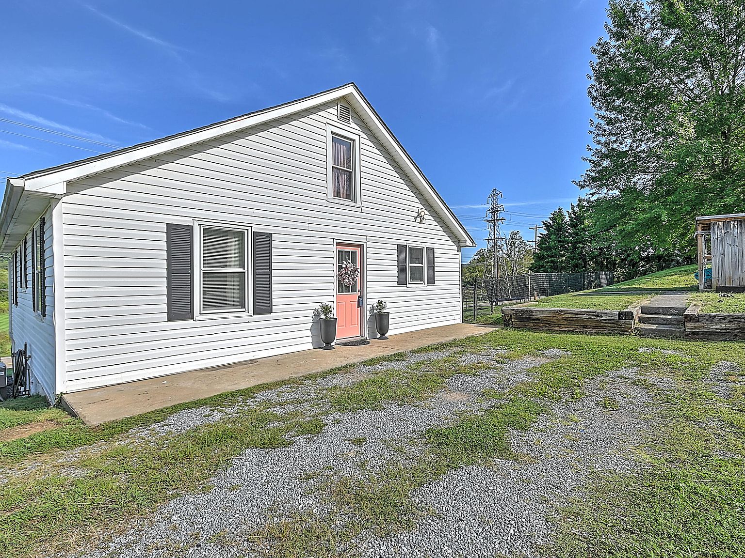 829 Fall Creek Rd, Blountville, TN 37617 MLS 9956878 Zillow