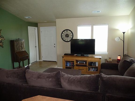 4th image of 19420 E Cecilia Ave