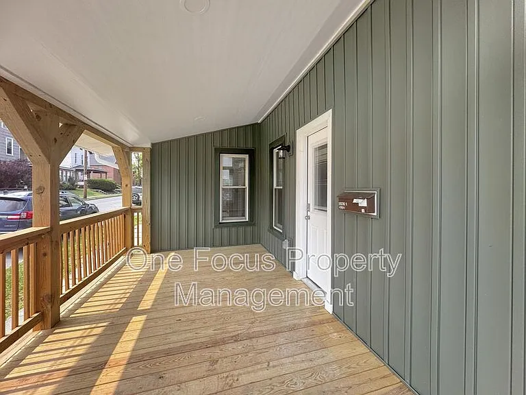 16 N Jones St — Photo 14