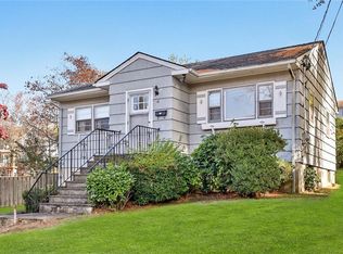 18 Rosedale Ave, New Rochelle, NY 10801