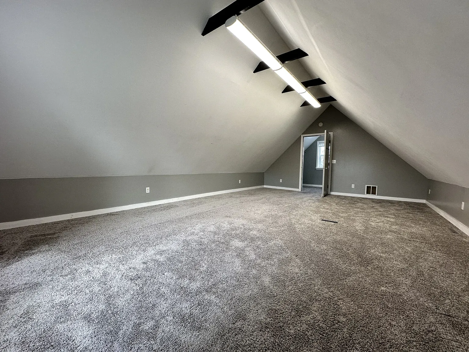 437 Franklin St — Photo 2
