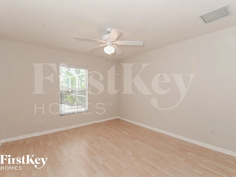 2018 SW 31st Ter — Photo 12