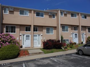 544 Shennecossett Rd #D40, Groton, CT 06340