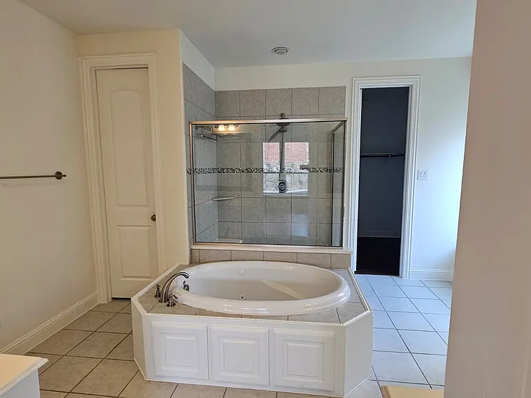 3613 Glenhome Dr — Photo 14