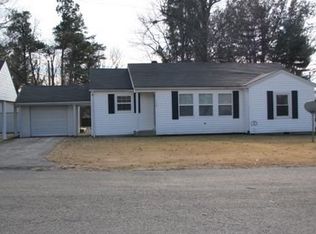 113 W 8th St, Livermore, KY 42352
