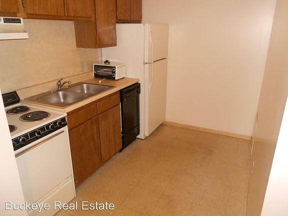 4th image of 364 W Lane Ave