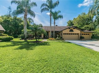 60 Greenhaven Cir, Oldsmar, FL 34677