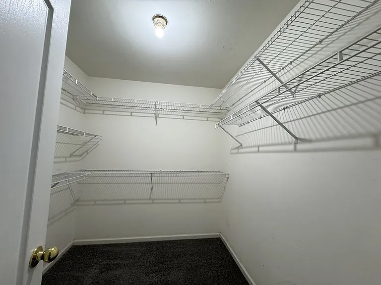 2309 Charing Cross Rd — Photo 26