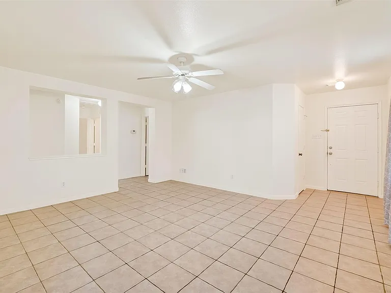 10426 Briar Patch St — Photo 8