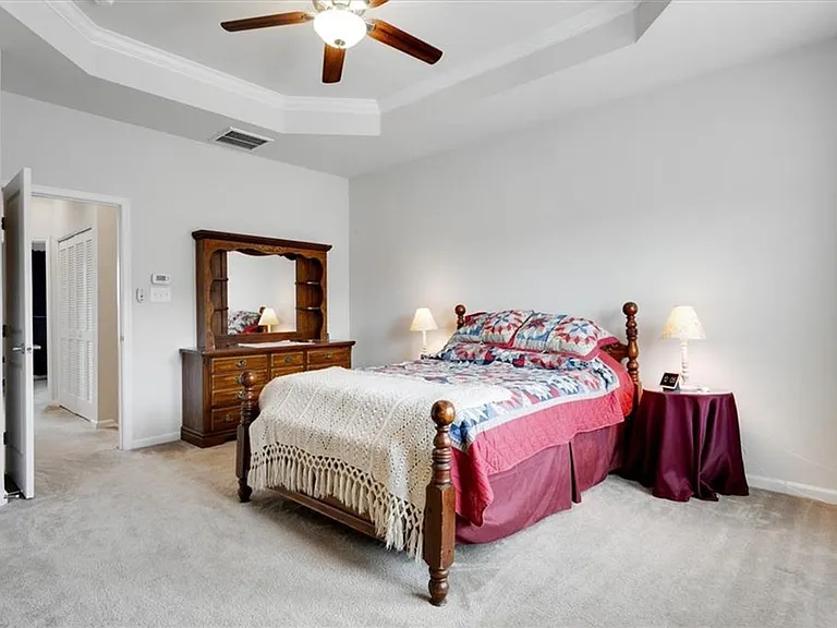 4002 Luminary Dr — Photo 23