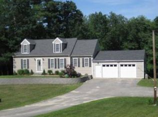 14 Sullivan Rd, Hudson, NH 03051