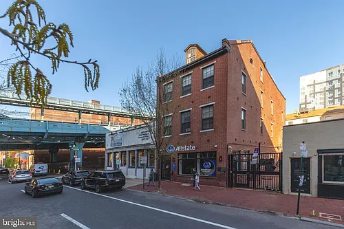 209 N 3rd St #3B Photo 1