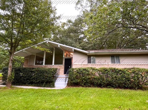 1020 Eisenhower Ct SE