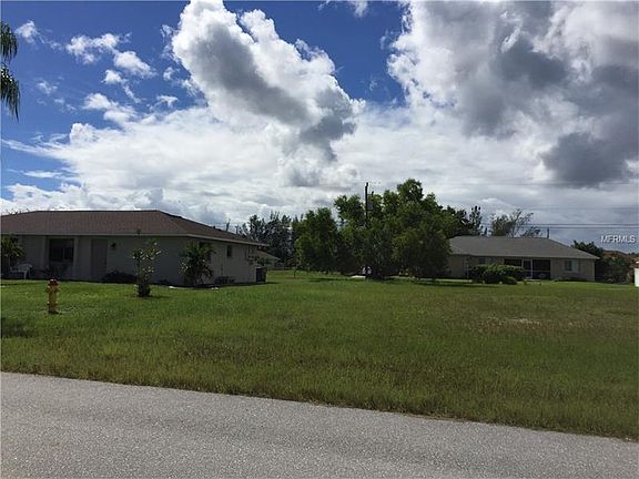 3rd image of 4000 SW 16th Pl