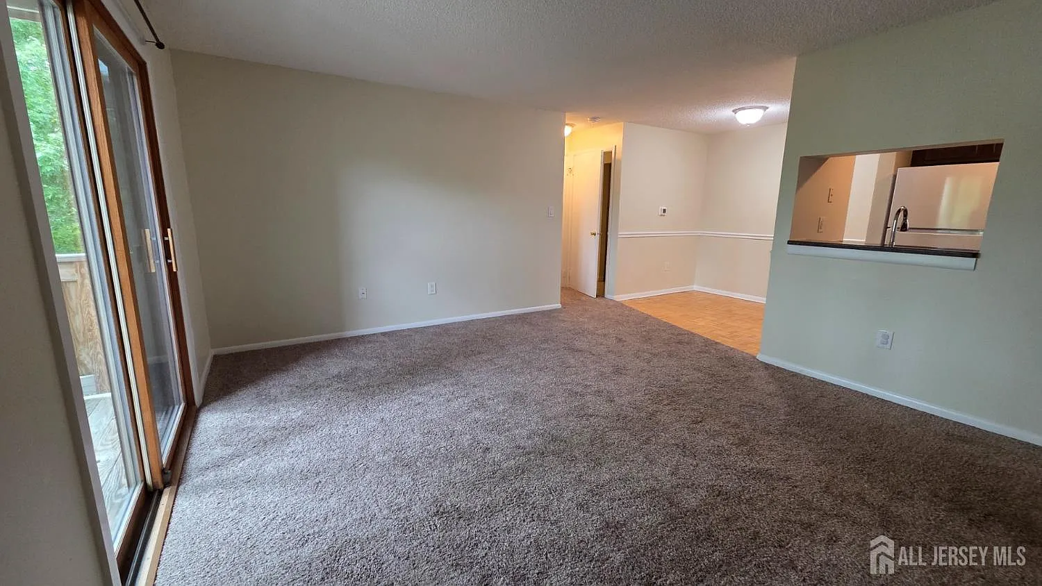 1 bed, 1.0 bath, 667 sqft, $1,750 — Photo 2